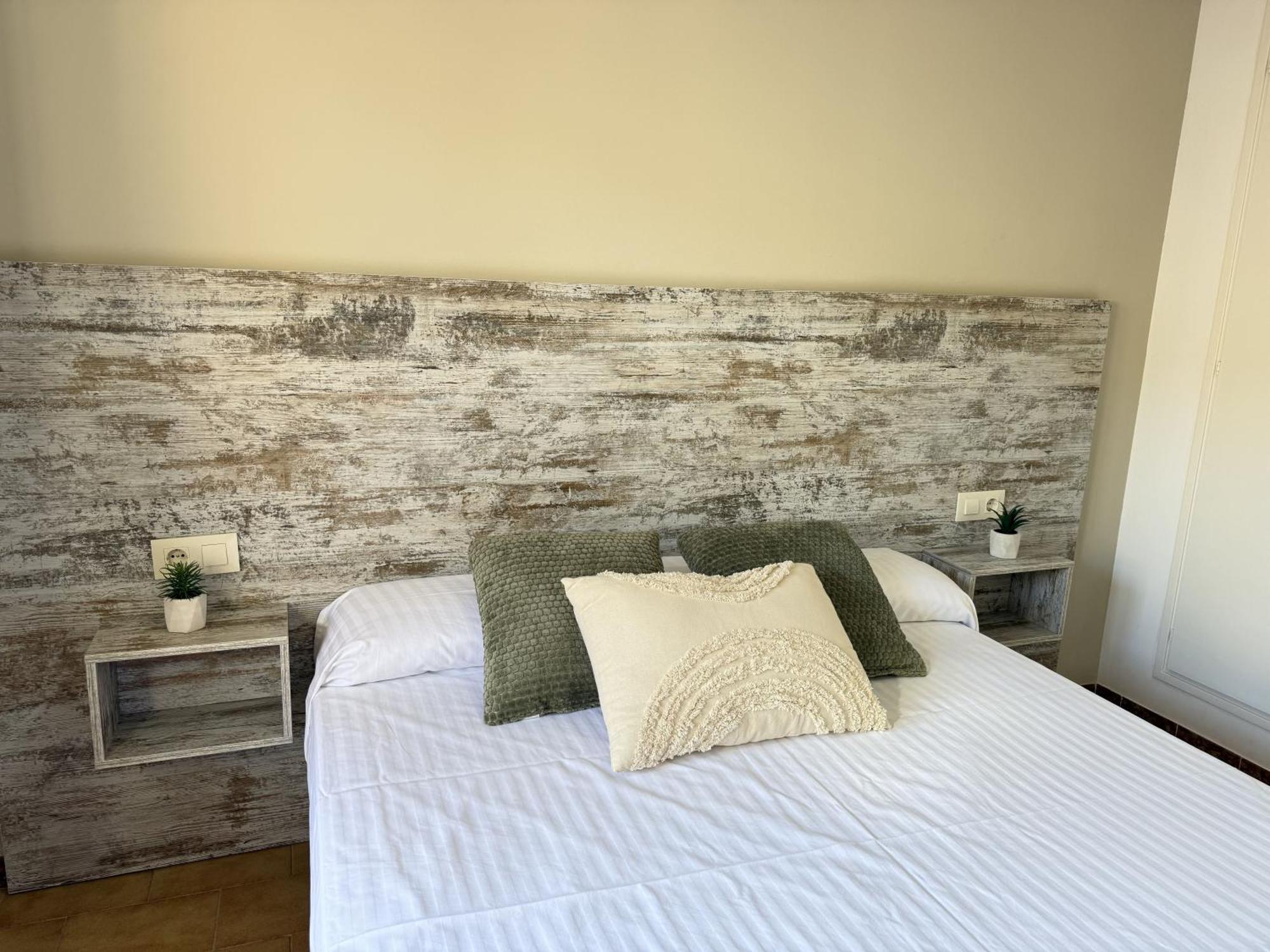 Agi Sant Jordi Apartment Roses Exterior photo